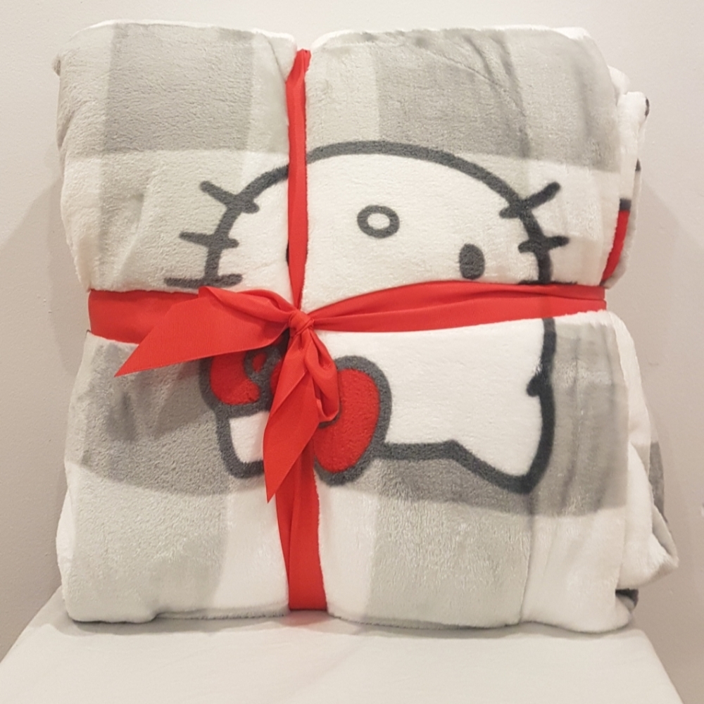 Hello Kitty Throw Blanket Queen/Full 90"×90" - Picture 3 of 3